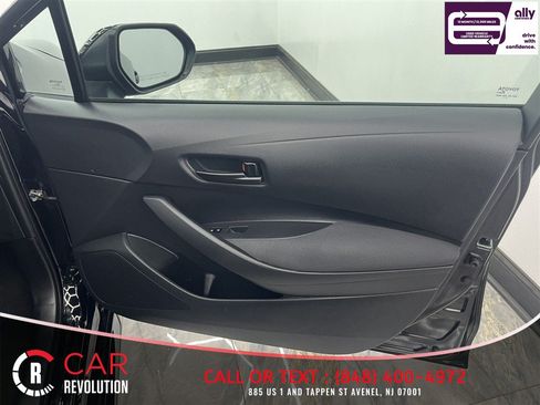 Used 2024 Toyota Corolla LE FWD image 46