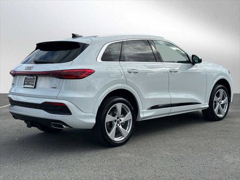 New 2025 Audi Q5 Premium Plus image 3
