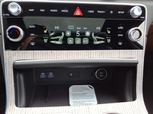 Used 2026 Genesis GV80 3.5T Prestige AWD/4WD image 23