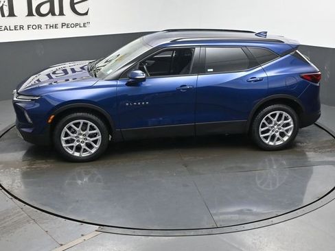 Used 2023 Chevrolet Blazer LT FWD image 58