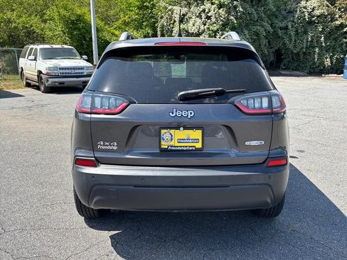 Used 2019 Jeep Cherokee Latitude Plus w/ Comfort/Convenience Group AWD/4WD image 25