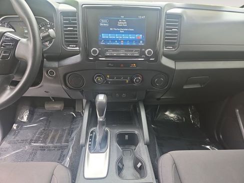 Used 2024 Nissan Frontier S RWD image 11