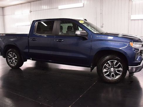 Used 2023 Chevrolet Silverado 1500 LT AWD/4WD image 10