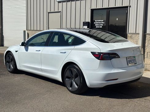 Used 2020 Tesla Model 3 Long Range AWD/4WD image 5