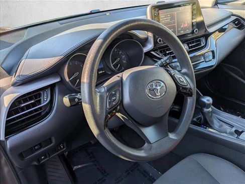 Used 2021 Toyota C-HR LE image 10