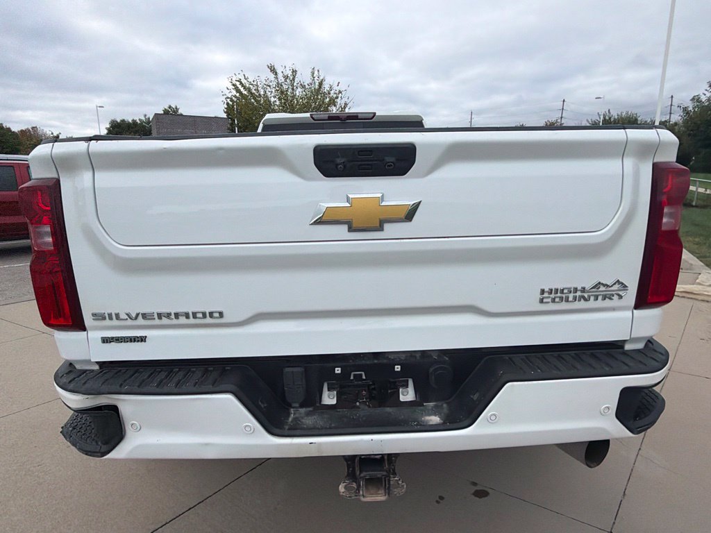Used 2022 Chevrolet Silverado 3500 High Country w/ Safety Package II AWD/4WD image 21