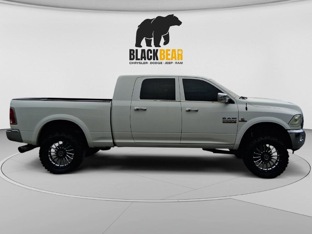 Used 2018 RAM 2500 Laramie AWD/4WD image 2