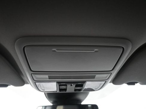 Certified 2024 Honda Odyssey EX-L image 18