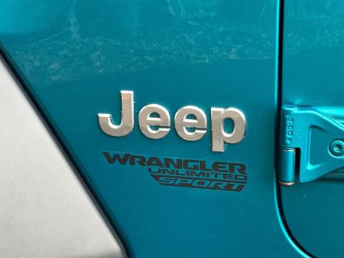 Used 2019 Jeep Wrangler Unlimited Sport S image 33