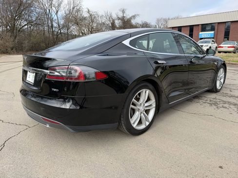 Used 2016 Tesla Model S 70D image 6