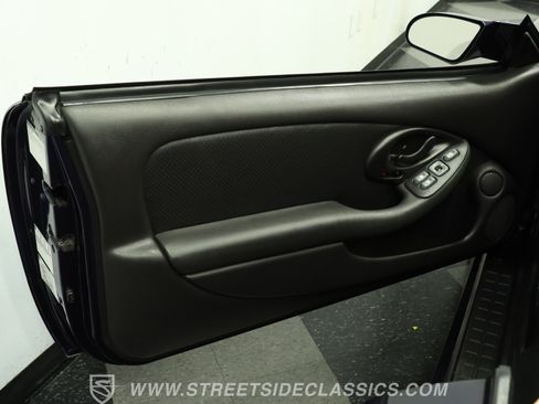 Used 2001 Pontiac Firebird Trans Am RWD image 34
