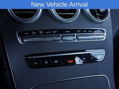 Used 2021 Mercedes-Benz GLC 300 image 21