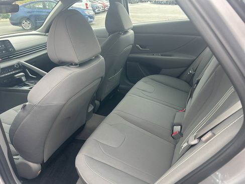 Used 2026 Hyundai Elantra SEL Sport Premium FWD image 9