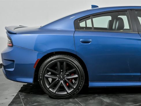 Used 2022 Dodge Charger R/T w/ Plus Group RWD image 11