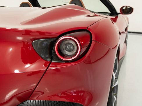 Certified 2023 Ferrari Portofino M RWD image 15