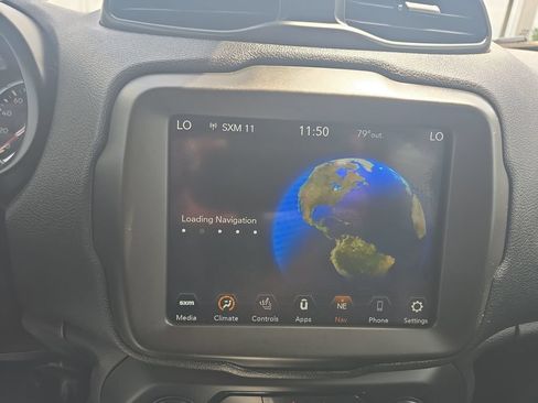 Used 2020 Jeep Renegade Limited w/ UConnect 8.4 Nav Group AWD/4WD image 30