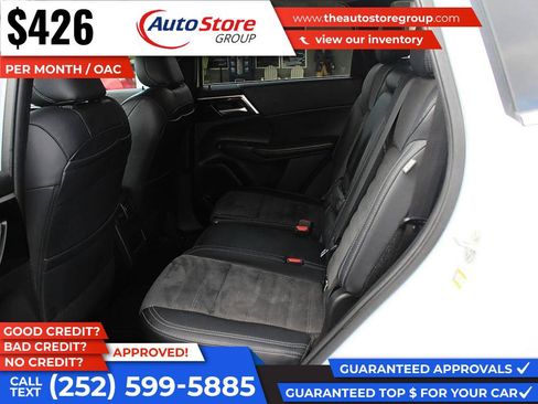 Used 2024 Mitsubishi Outlander FWD image 12