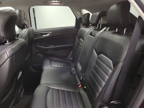 Used 2019 Ford Edge SEL w/ Equipment Group 201A AWD/4WD image 21