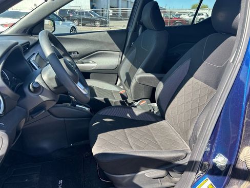 Used 2018 Nissan Kicks SV image 15