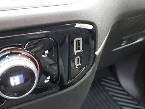 New 2025 GMC Sierra 2500 SLE w/ SLE Convenience Package image 62