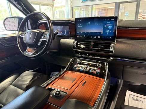 Used 2024 Lincoln Navigator L Reserve AWD/4WD image 61