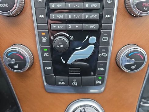 Used 2017 Volvo XC60 T5 Inscription image 31