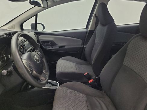Used 2017 Toyota Yaris L w/ Carpet Mat Package FWD image 17