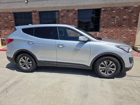 Used 2015 Hyundai Santa Fe Sport image 7