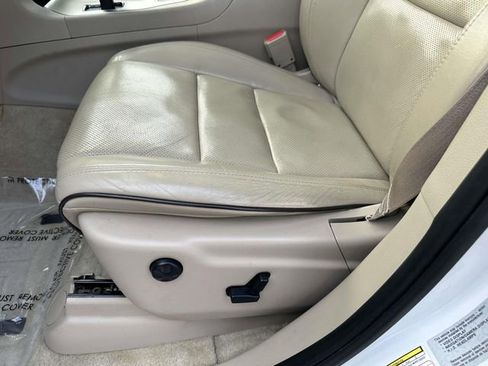 Used 2015 Jeep Grand Cherokee Overland image 28