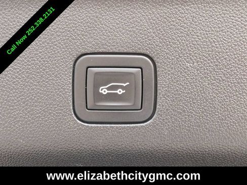 Used 2025 Chevrolet Tahoe Z71 AWD/4WD image 15