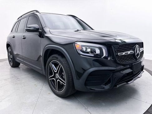 Used 2023 Mercedes-Benz GLB 250 4MATIC image 10