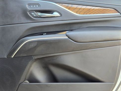 Used 2023 Cadillac Escalade Sport Platinum image 30