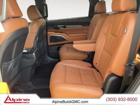 Used 2024 Kia Telluride SX X-Pro AWD/4WD image 13