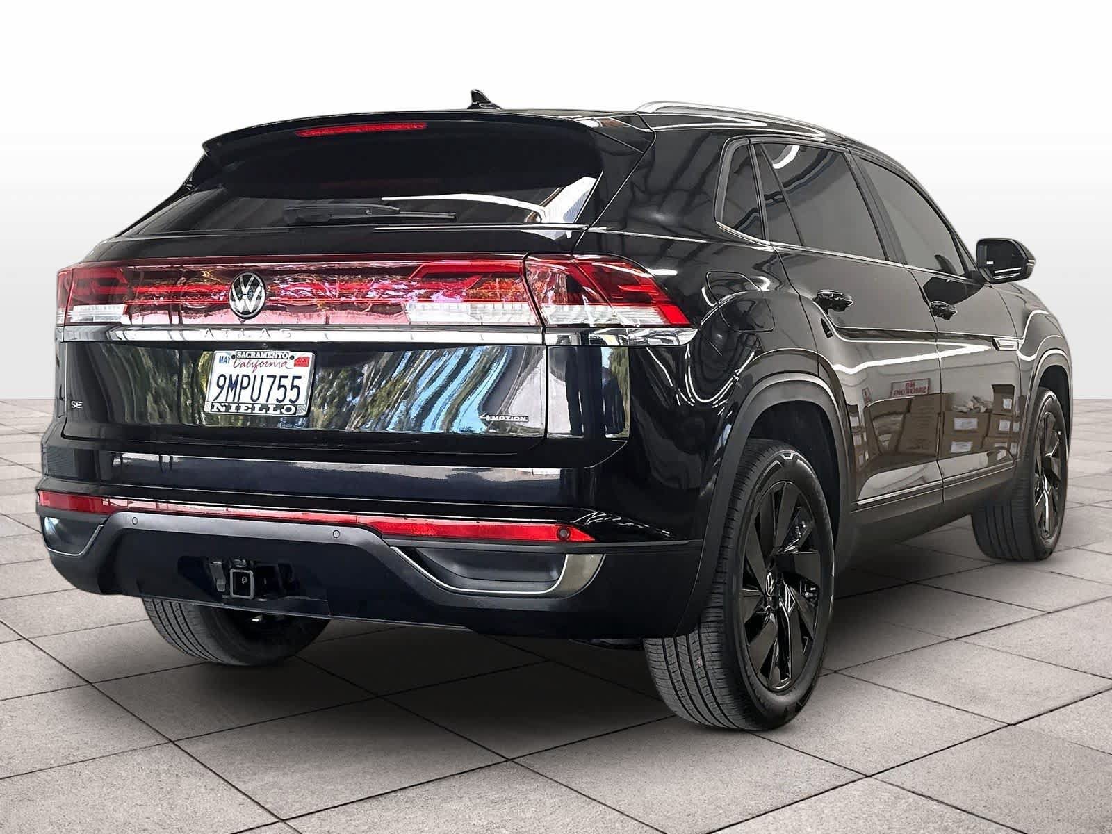 Used 2024 Volkswagen Atlas Cross Sport SE w/ Panoramic Sunroof Package AWD/4WD image 9