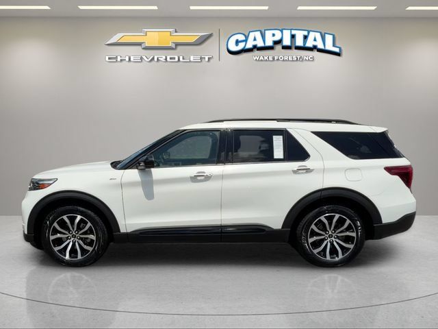 Used 2022 Ford Explorer ST-Line w/ Class IV Trailer Tow Package RWD image 2