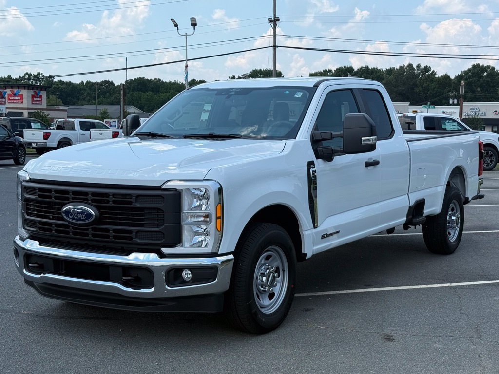 New 2025 Ford F350 XL w/ 360-Degree Camera Package RWD image 8