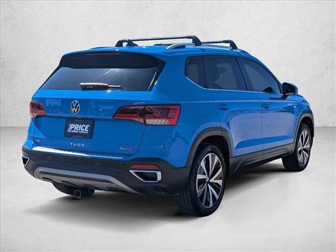 Used 2022 Volkswagen Taos SE image 5