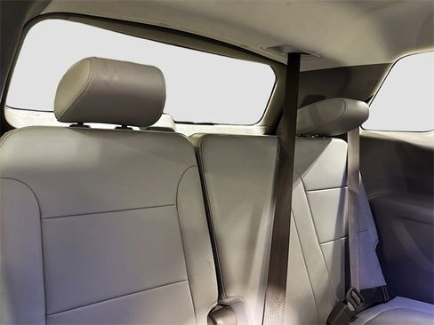 Used 2019 Chevrolet Traverse LT w/ LPO, Black Accent Package image 29