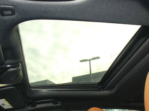 Used 2026 BMW 330i xDrive Sedan w/ M Sport Package image 22