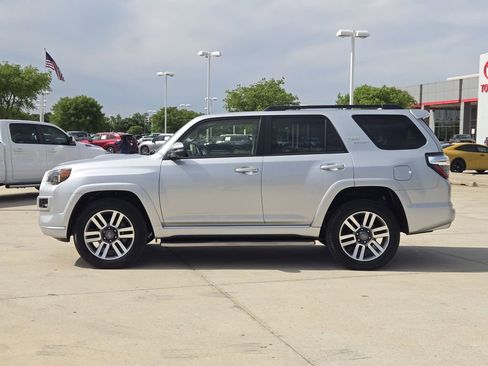 Used 2023 Toyota 4Runner TRD Sport w/ Technology Package AWD/4WD image 4