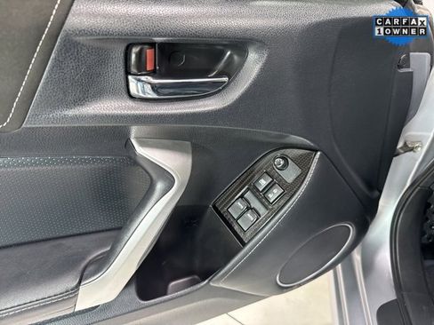 Used 2018 Toyota 86 GT image 8