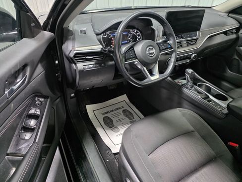 Used 2023 Nissan Altima 2.5 SV w/ SV Premium Package AWD/4WD image 6