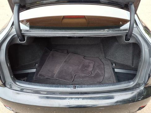 Used 2012 Lexus IS 250 w/ Premium Pkg Value Edition RWD image 6