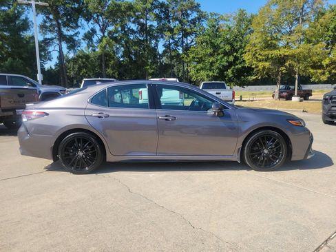 Used 2024 Toyota Camry XSE FWD image 8