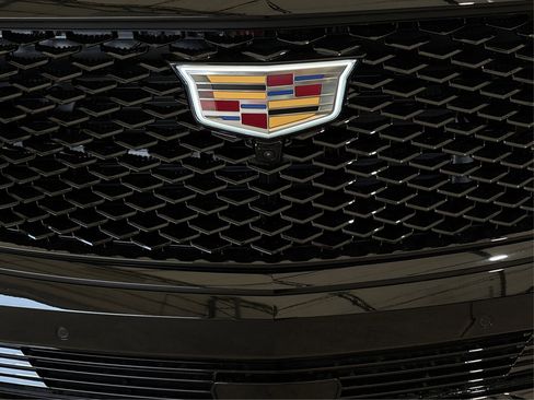 New 2025 Cadillac Escalade ESV Sport Platinum image 15
