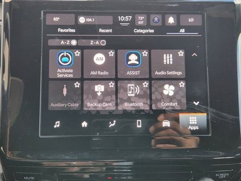 Used 2025 Jeep Grand Cherokee L Laredo image 15