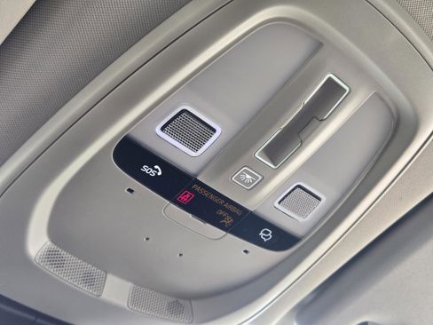 Used 2023 Volvo XC60 B5 Plus w/ Protection Package Premier image 34