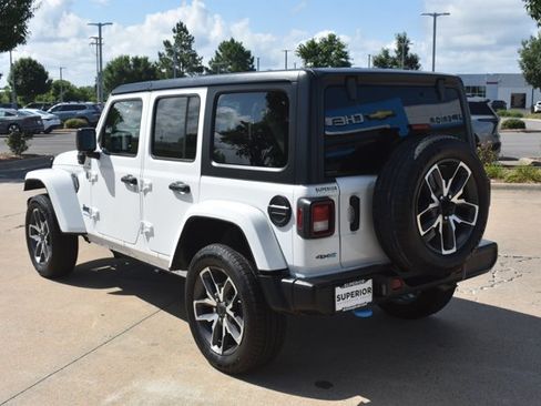 Used 2024 Jeep Wrangler Unlimited AWD/4WD image 8