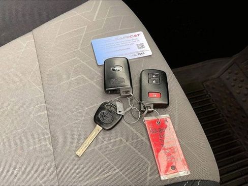 Used 2023 Toyota Tacoma TRD Off-Road w/ Advanced Technology Package image 11