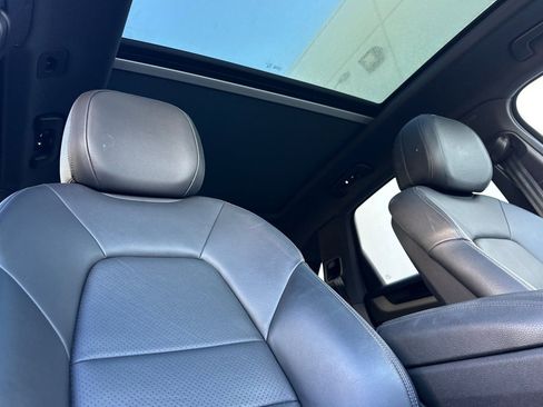 Used 2024 Porsche Cayenne Base image 20